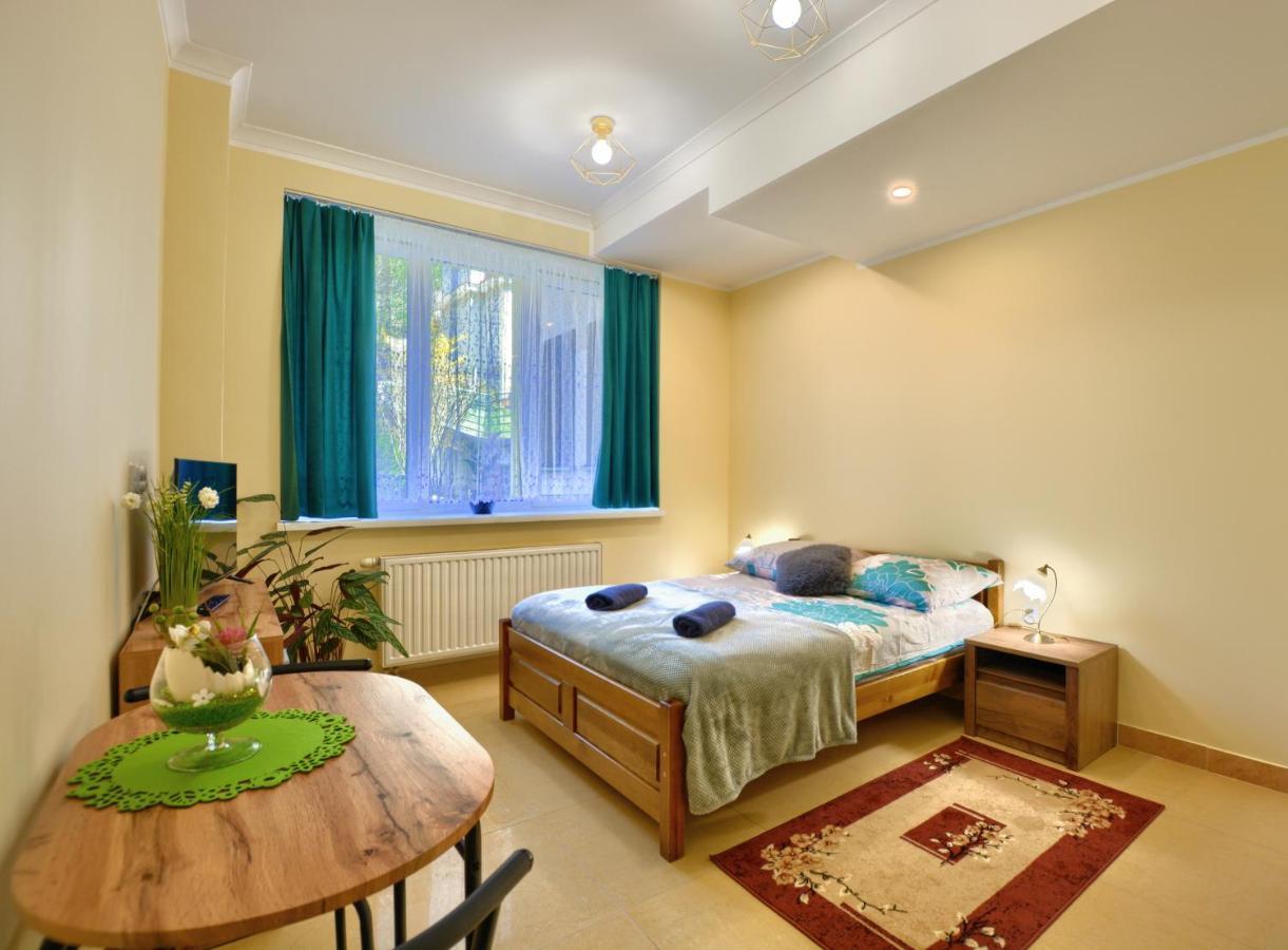 Apartamenty Pod Gora Parkowa กรินีซา ดรอยจ์ ภายนอก รูปภาพ